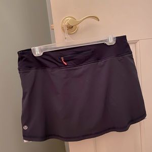 VINTAGE lululemon skirt w/ striped underlay